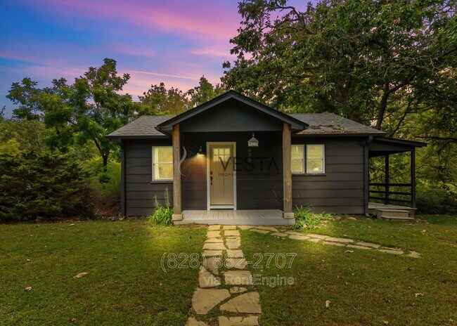 Foto del edificio - 435 Reems Creek Rd