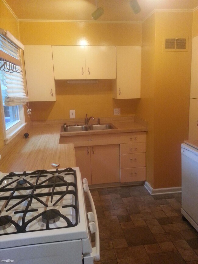 3 br, 1 bath House - 1307 Belmar Pl photo'