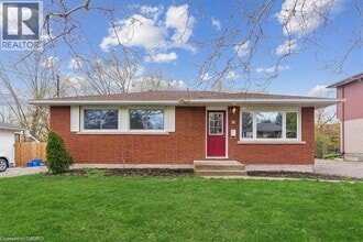 Building Photo - 10 Westdale Dr