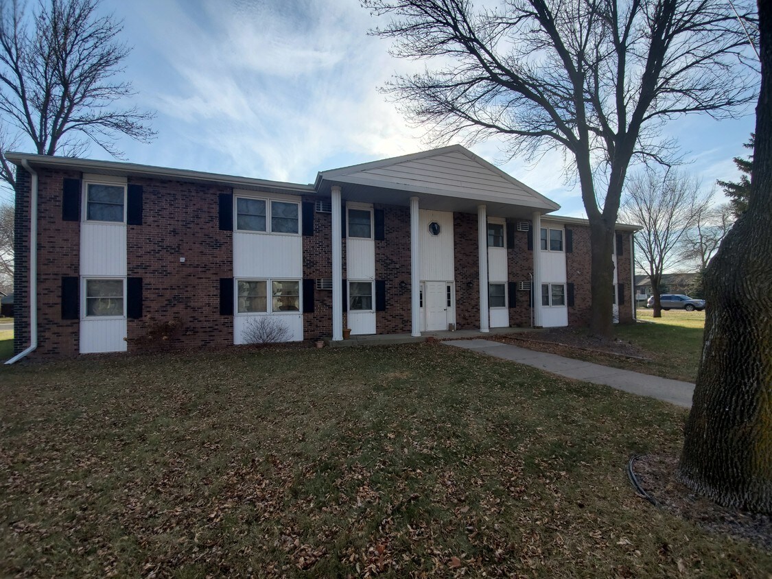 Foto del edificio - 400 Dogwood Ave