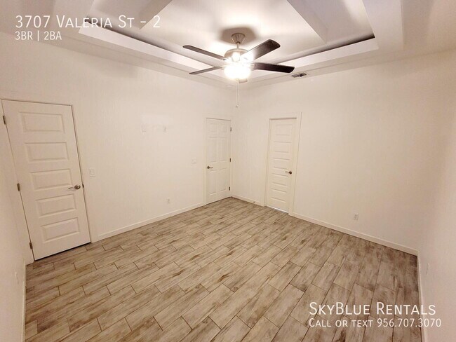 Foto del edificio - 3707 Valeria St
