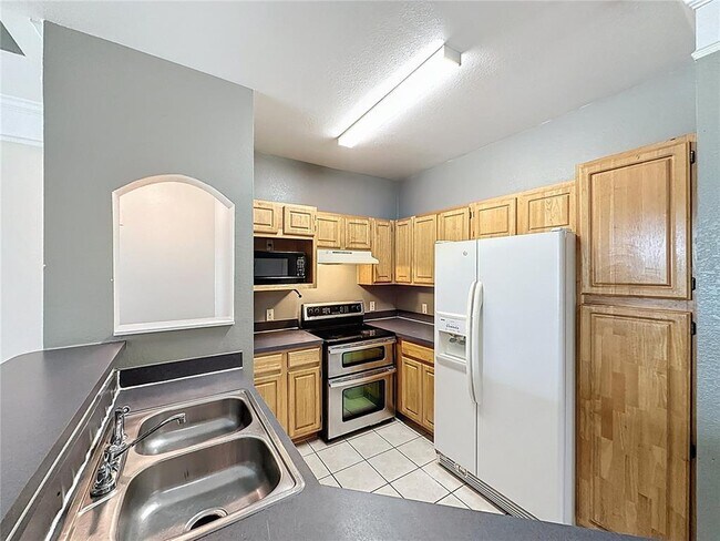 Foto del edificio - 3209 Parkchester Square Blvd