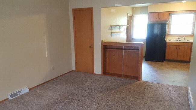 Building Photo - 2112 Melrose Ct