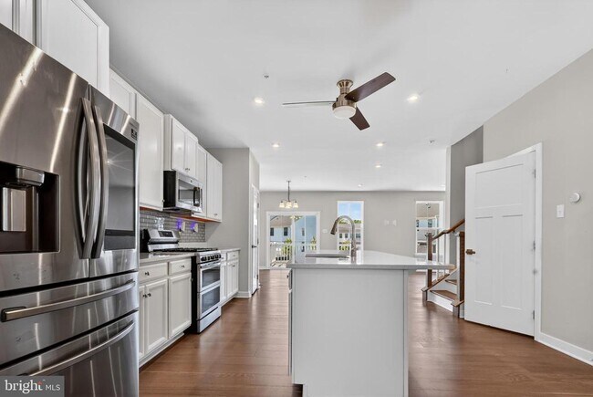 Foto del edificio - 8005 Milltown Cir