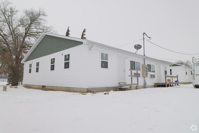 Building Photo - Green Gable Cottages