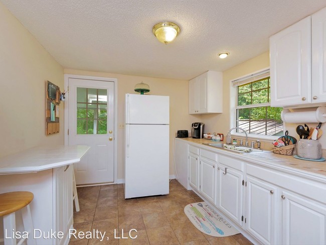 Building Photo - 2 br, 2 bath House - 11820 Aaron Rd