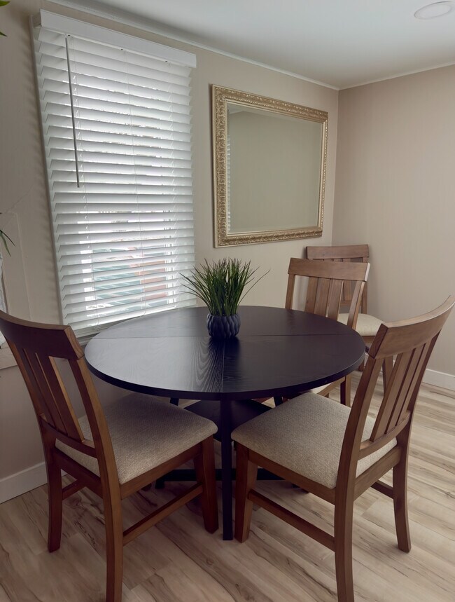 Foto del edificio - 112 Belle Aire Ave