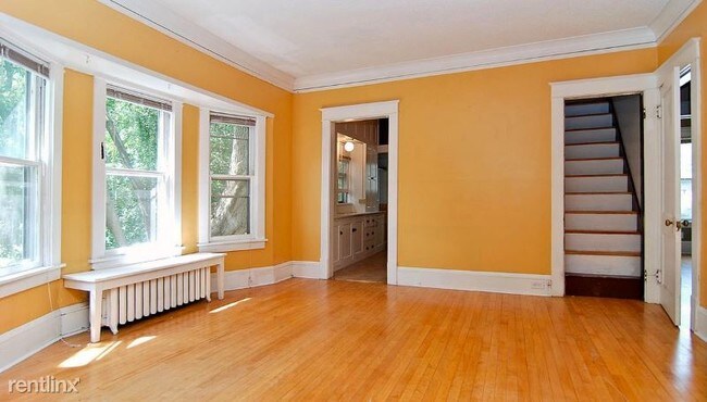 Foto del edificio - 2 br, 1 bath Apartment - 3620 Colfax Ave S