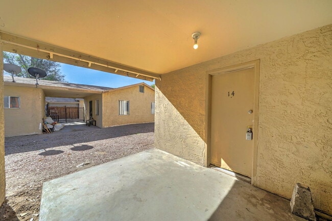 Photo - 9316 E Balsam Ave House