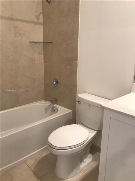 Foto del edificio - 278 NE 208th Terrace