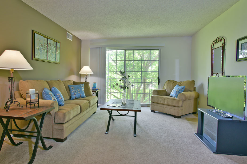 Beacon Hill Apartments - 492 Reviews, Rockford, IL Apartments for Rent