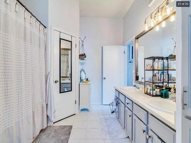 Building Photo - 2131 Cervin Blvd