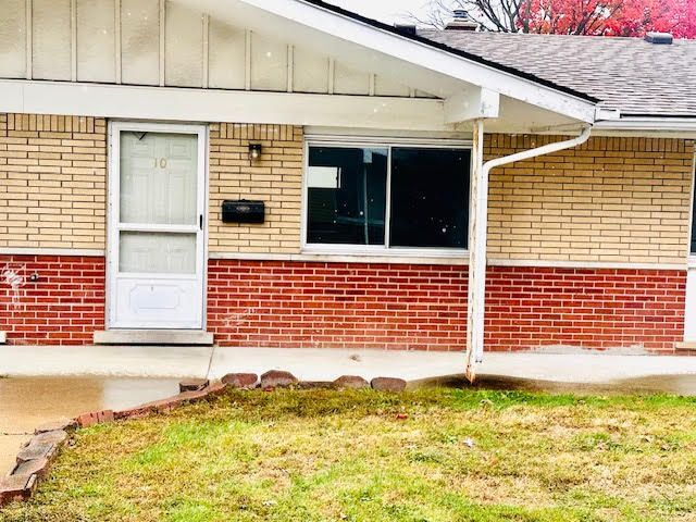 Building Photo - 290 North Ave