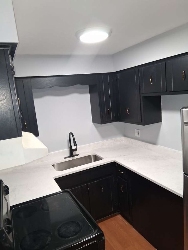 Foto del edificio - 1379 River Dr