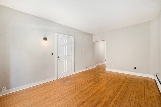 Building Photo - 1214 N Pearl St