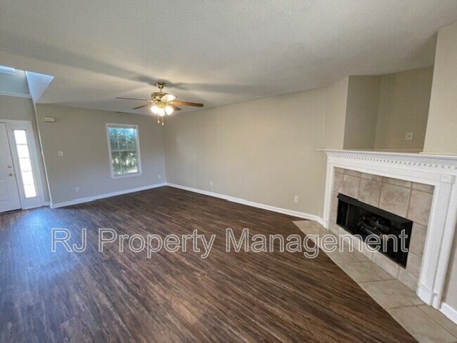 Building Photo - 8297 Red Creek Dr