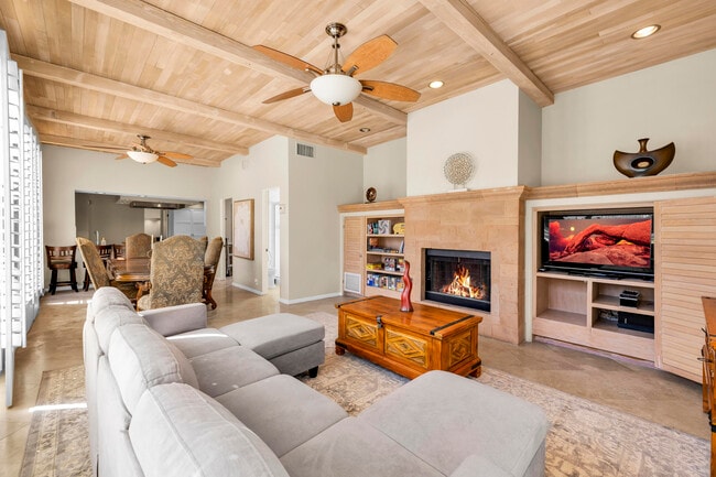 Building Photo - 45450 Rancho Palmeras Dr