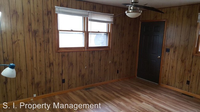Building Photo - 2 br, 1 bath House - 716 Blue Jay