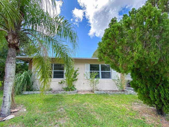 Foto del edificio - ***NO HOA*** SUNRISE VILLAS ** PET FRIENDL...