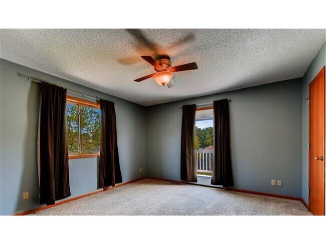 Foto del edificio - 16073 Mallard Way SE