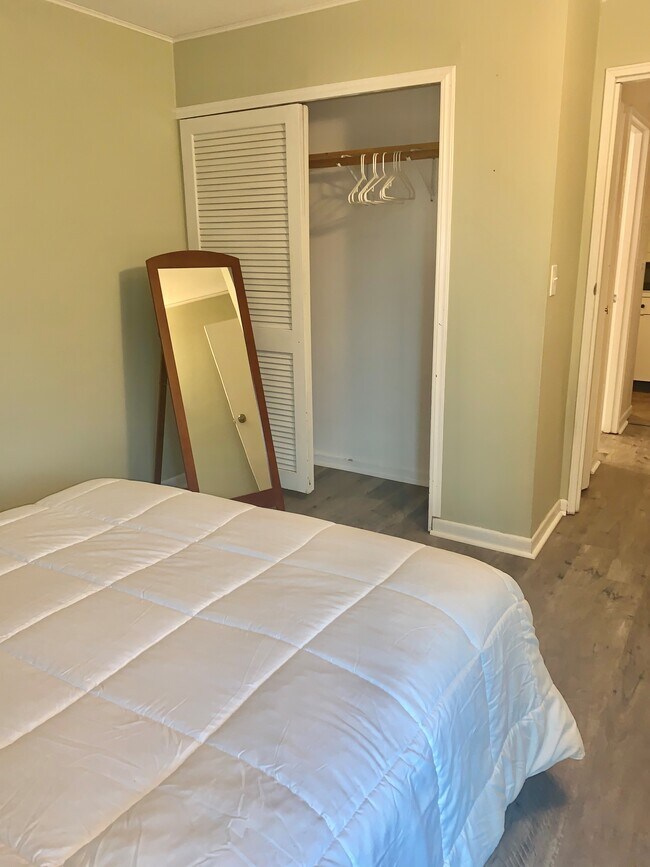 Foto del edificio - 140 Kenrick St