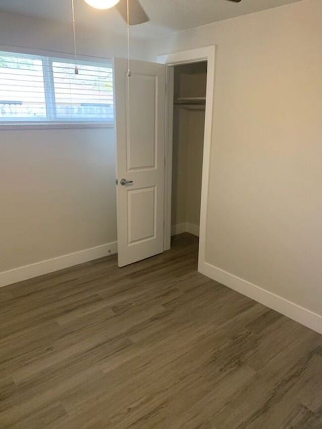 Building Photo - 3391-3393 W Walsh Pl