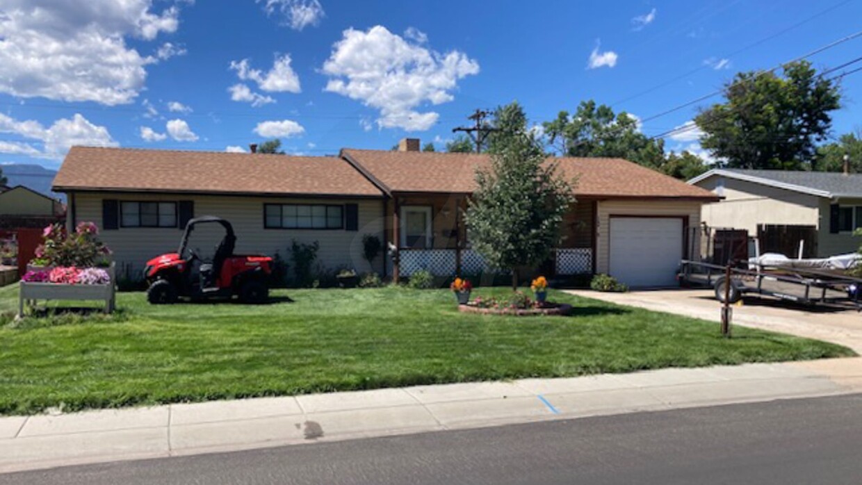 Primary Photo - Cozy Fountain Valley Home Close to Schools...