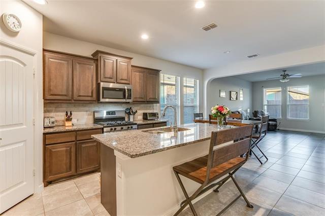 Foto del edificio - 9128 Stormcrow Dr