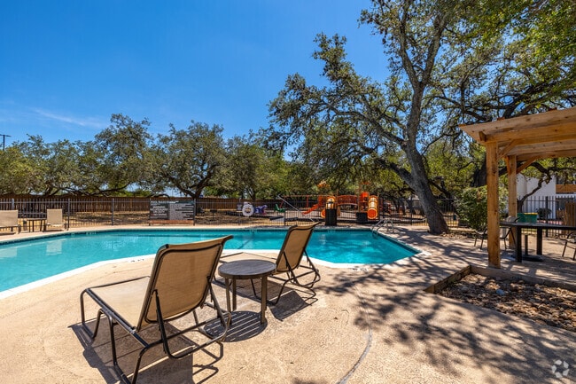 Building Photo - Overlook Townhomes