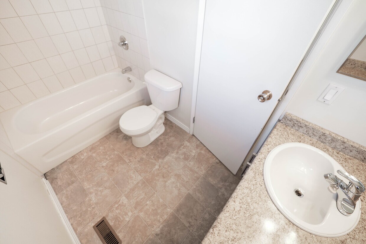 Photo du bâtiment - Millcreek Village