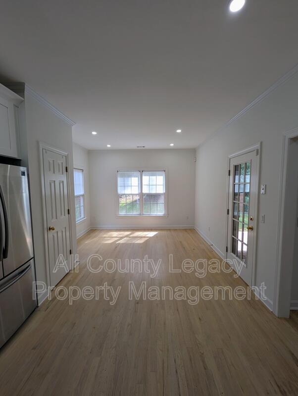 Foto del edificio - 2140 Glenhurst Dr