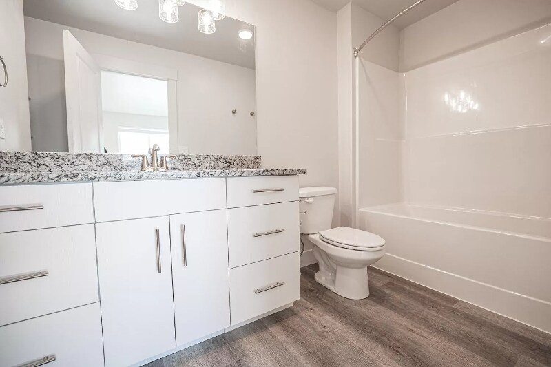 335 1580 E, Hyrum, UT 84319 Townhome Rentals in Hyrum UT