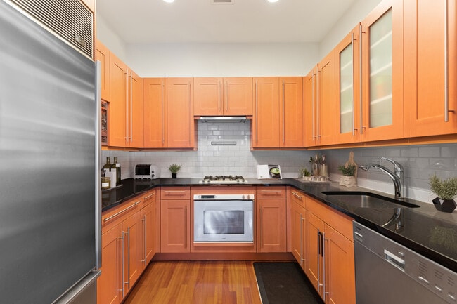 Building Photo - 505 Tremont St