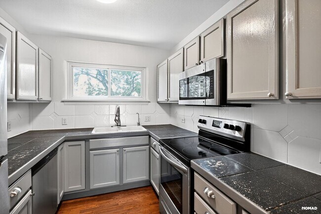 Foto del edificio - 3355 W 39th Ave
