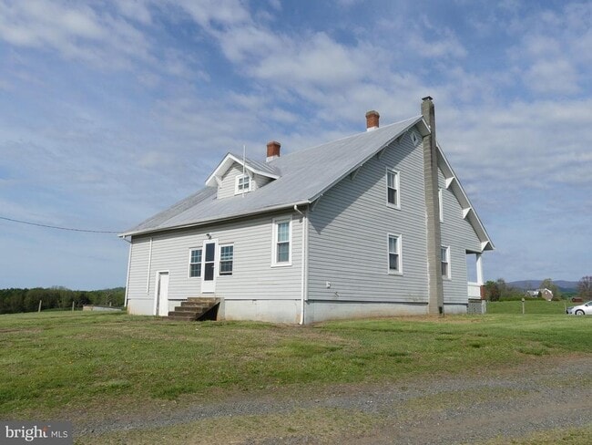 Building Photo - 792 Willis Rd