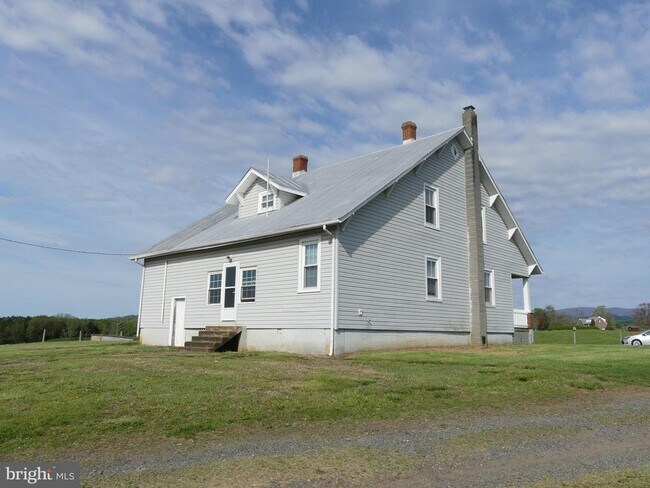 Foto del edificio - 792 Willis Rd