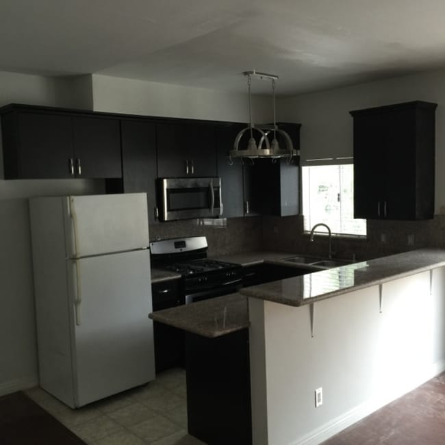 Foto del edificio - 3727 Watseka Ave