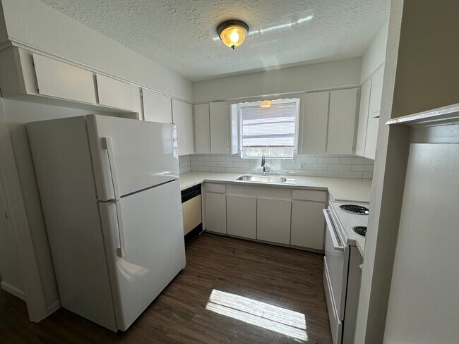 Foto del edificio - 1522 N Thompson St