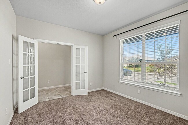 Foto del edificio - 613 Dunster Ln