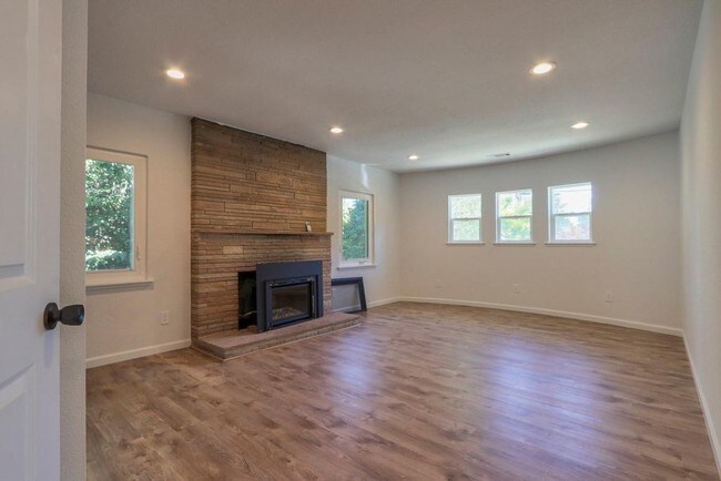 Foto del edificio - 3848 Somerset Ave