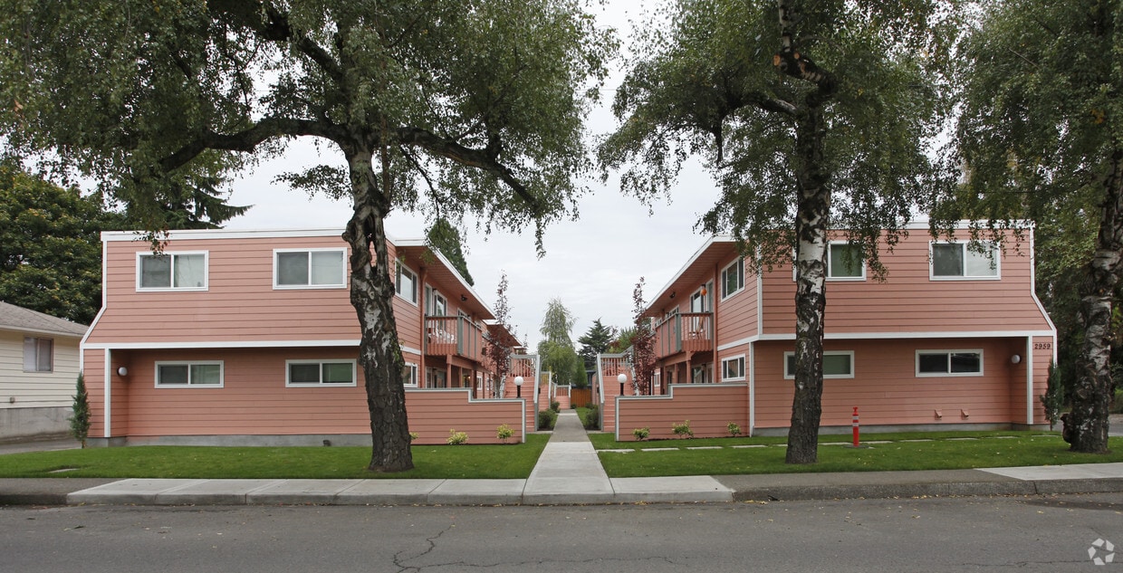 Building Photo - 2959 SE Monroe St