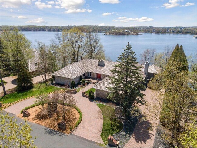 Foto del edificio - 3345 Eagle Bluff Rd