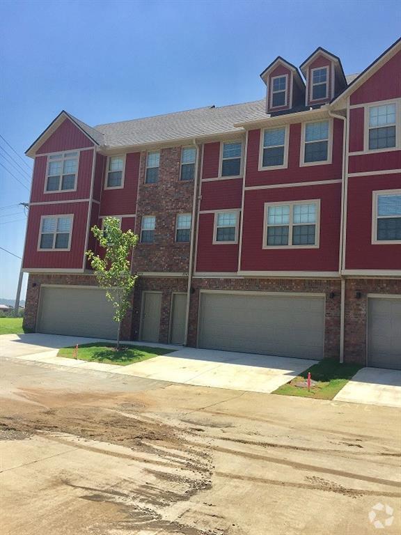 Building Photo - 2733 W Cottonwillow Way