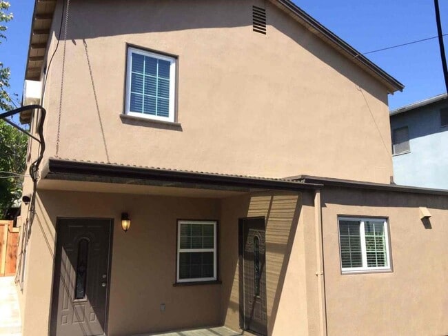 Foto del edificio - 71 Suffolk Ave