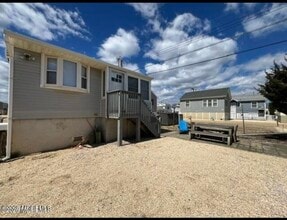 Building Photo - 116 W Plover Way