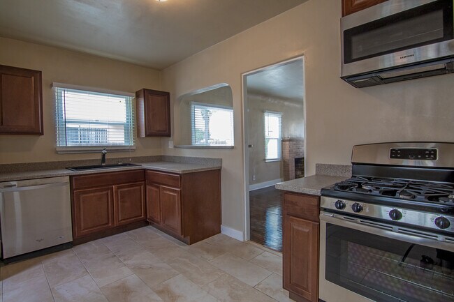 Foto del edificio - 33rd Duplex