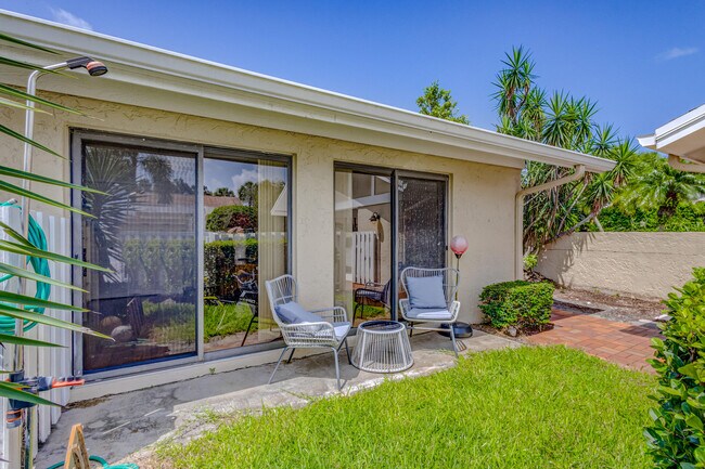 Foto del edificio - 3793 Cape Pointe Cir