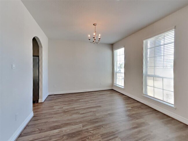 Building Photo - 13714 Sun Bear Ct