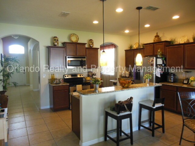 Building Photo - 2524 Carrickton Cir