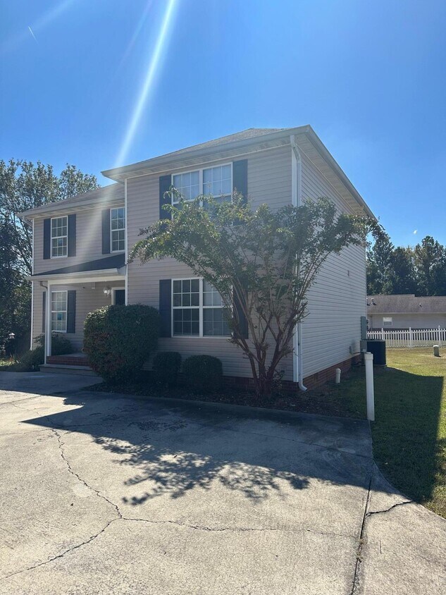 Foto principal - 2346 Grovers Mill Ct SE
